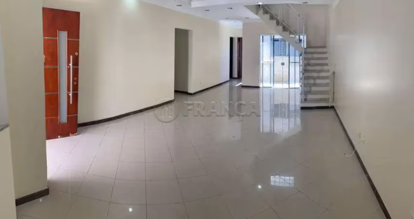 Casa com 3 quartos à venda no Jardim América, Jacareí 