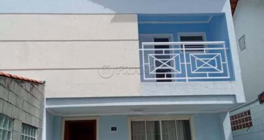 Linda Casa Sobrado de 3 dorms - Condomínio Jardim Itapuã - Galo Branco - São José dos Campos