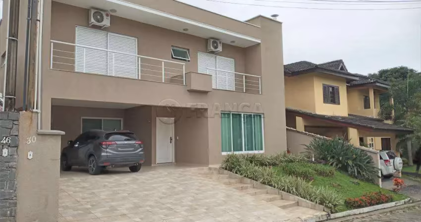 Casa em condomínio fechado com 4 quartos à venda no Jardim Coleginho, Jacareí 