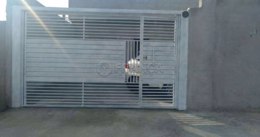 Casa 3 Dormitórios - São José dos Campos - Venda