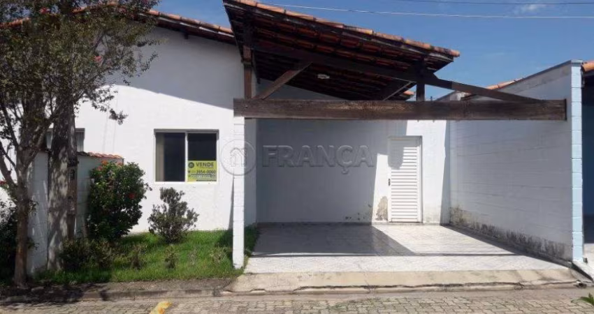 CASA EM CONDOMINIO 2 DORMITÓRIOS - JARDIM MARIA AMÉLIA