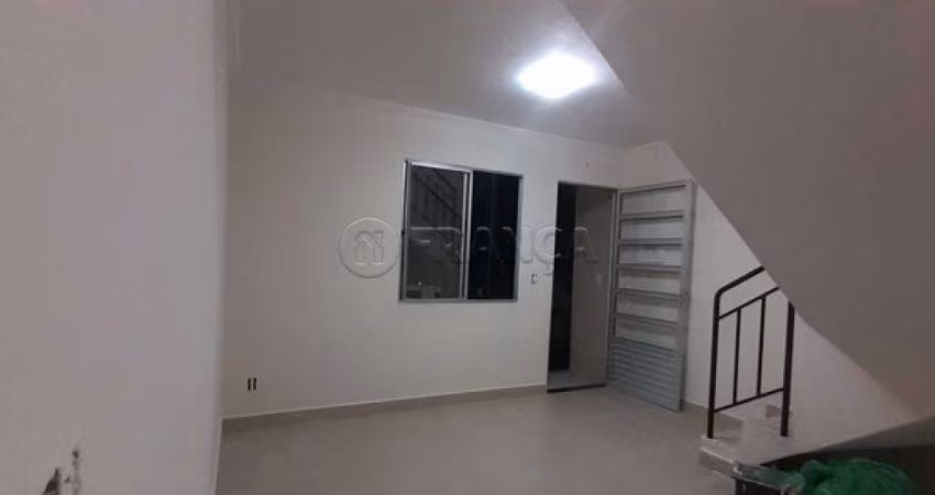 Sobrado no Condomínio Jardim Girassol | 2 dormitórios | à venda  - São José dos Campos