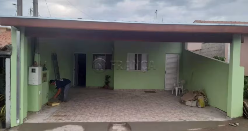 CASA COM AREA GOURMET QUINTAL ESPAÇOSO!!