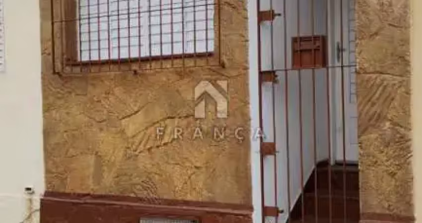 Casa com 3 quartos para alugar no Centro, Jacareí 