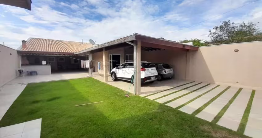 Casa com 2 Dormitórios 1 Suíte - 360 m² Jardim Colônia