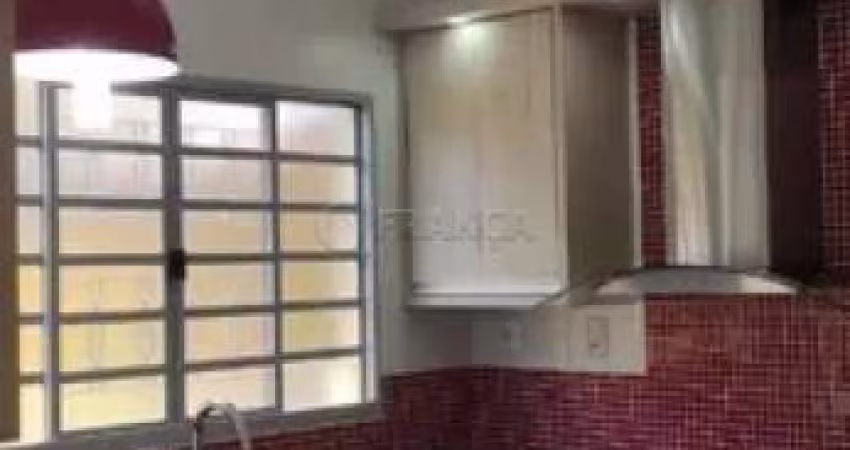 Casa no Conjunto Residencial Galo Branco | 02 Dormitórios - São José dos Campos