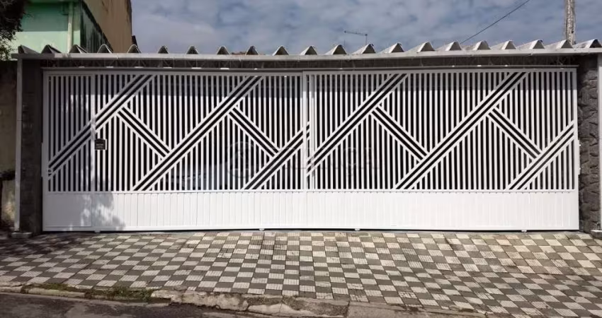 Casa térrea com  com quintal grande e área Gourmet