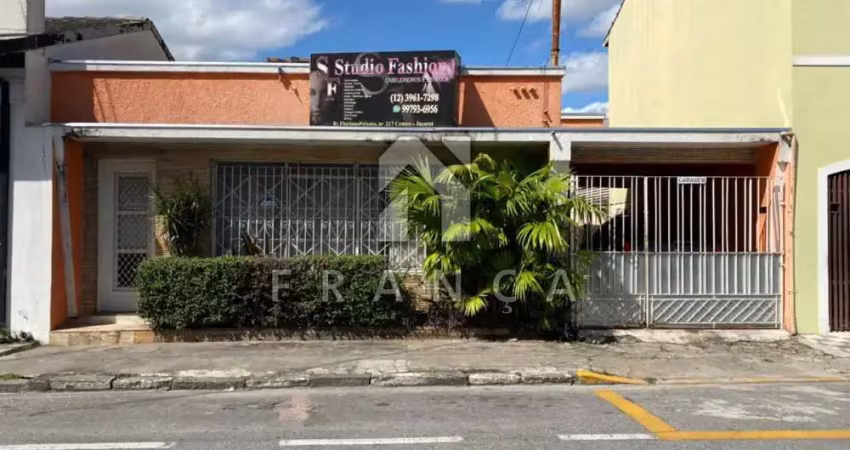 CASA COMERCIAL E RESIDENCIAL  - CENTRO - JACAREI SP