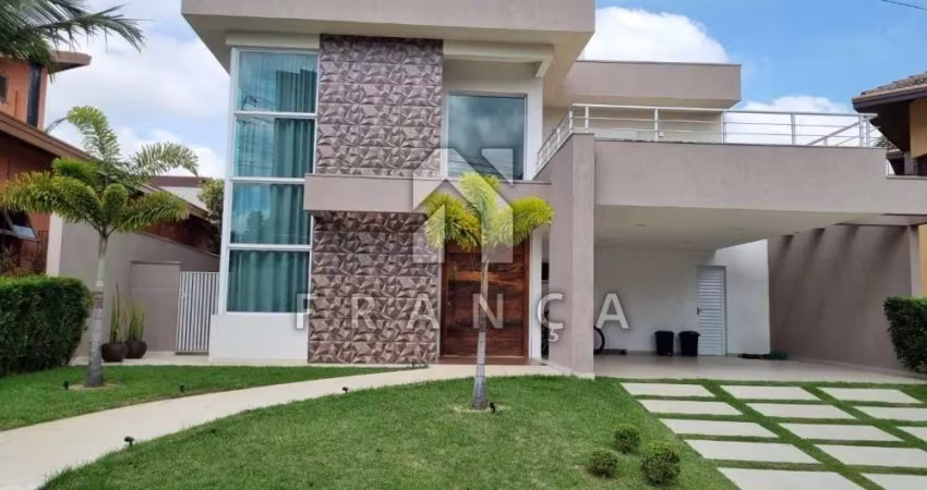 CASA EM CONDOMINIO 03 SUITES - VILLA BRANCA EM JACAREI SP