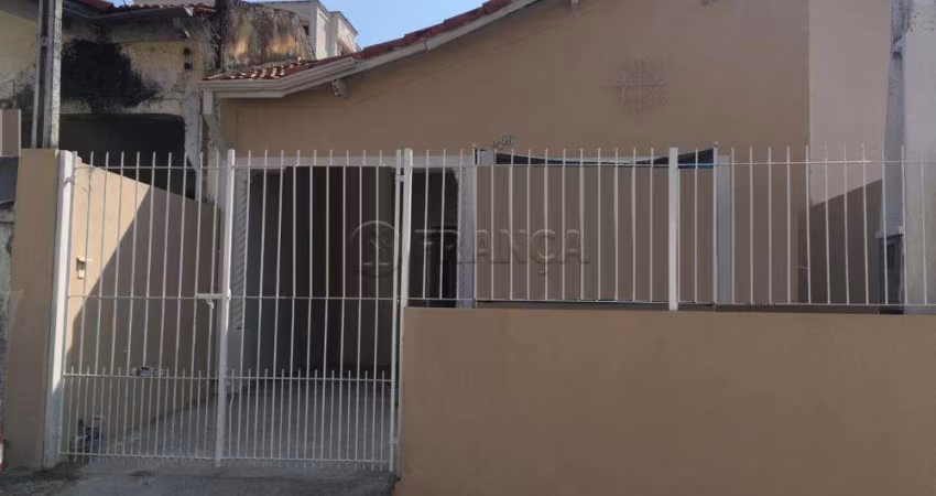 CASA 3 DORMITÓRIOS SENDO 1 SUÍTE - CENTRO - JACAREÍ