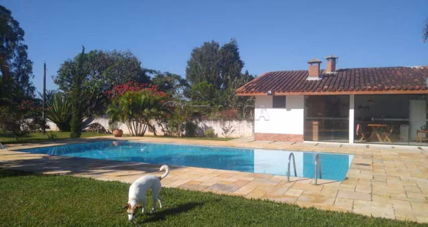 CHACARA EM IGARATA - VISTA PERMANENTE MARAVILHOSA!!!