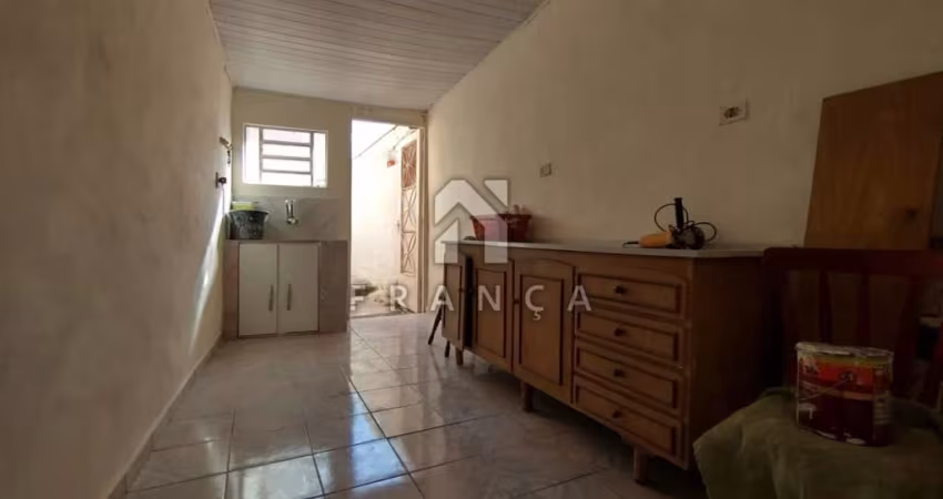 CASA - 01 DORMITÓRIO - PARQUE SANTO ANTÔNIO