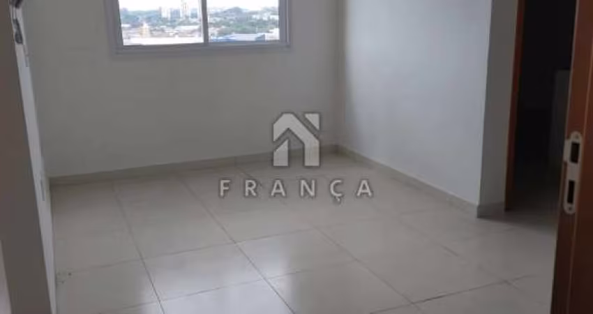 Apartamento 02 dormitórios - São João