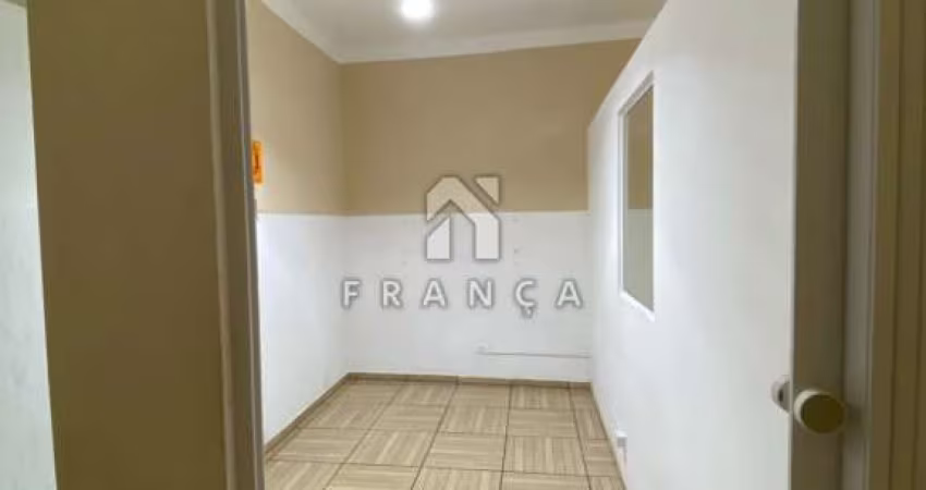 SALA COMERCIAL TÉRREA COM 52 m² CENTRO DE JACAREÍ