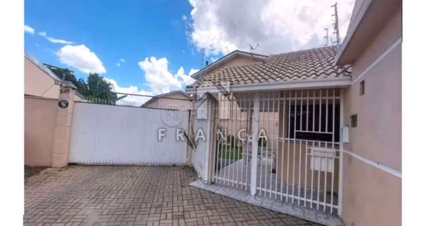 Casa em Condomínio - 2 Dormitórios e 2 suítes - Jardim Emília - Jacareí