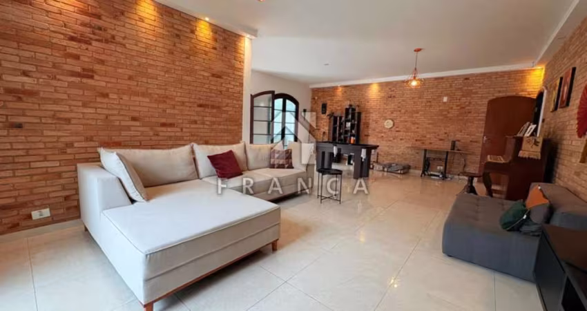 Casa Padrão em Jacareí