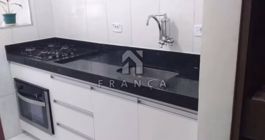 Apartamento à Venda - 2 Dormitórios -Excelente Localização