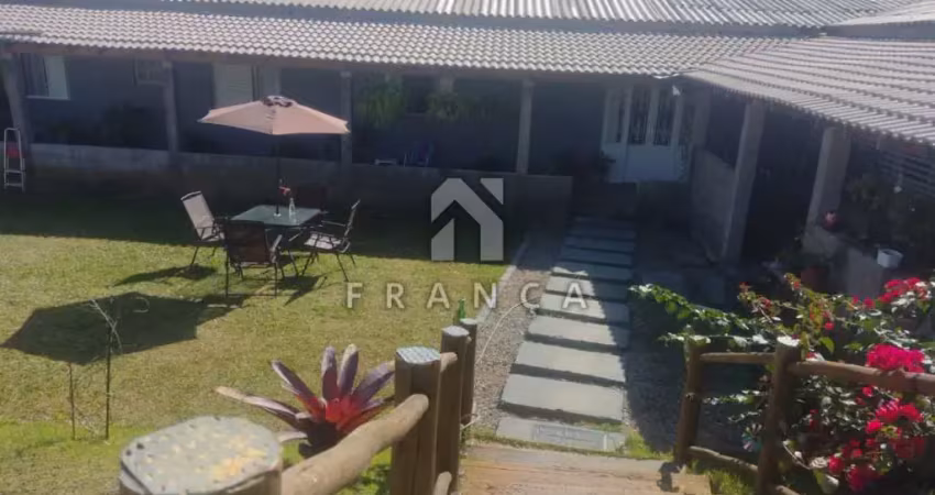 Venda - linda chácara com piscina - chácaras havaí - sjcampos