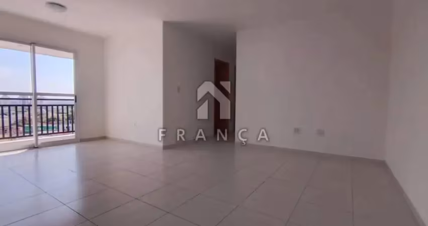 Apartamento com 3 quartos para alugar no Centro, Jacareí 