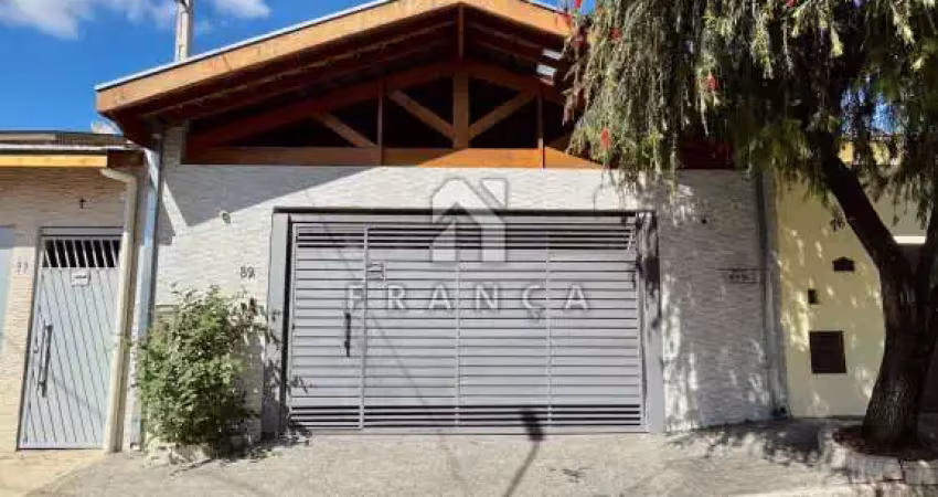 Casa com 3 quartos à venda no Jardim Altos de Santana II, Jacareí 