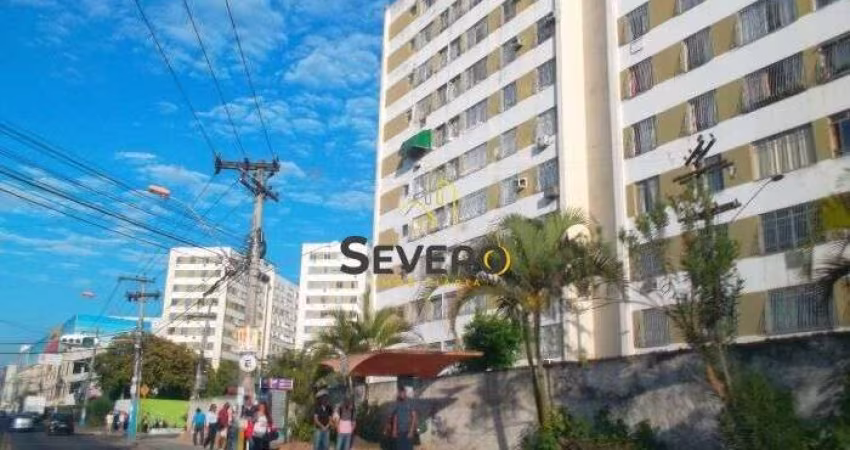 Apartamento na Av. Maricá