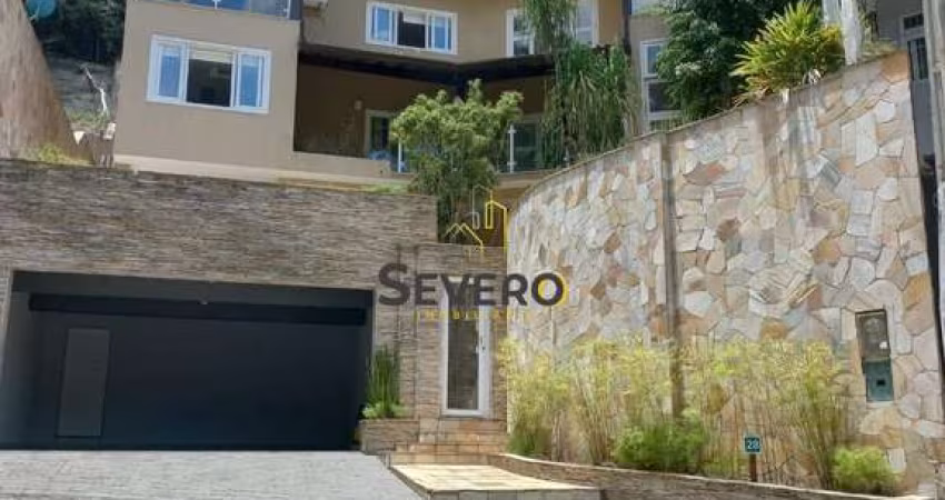 Casa Alto Padrão Triplex  área gourmet e Piscina em condomínio à venda em Pendotiba Niterói RJ