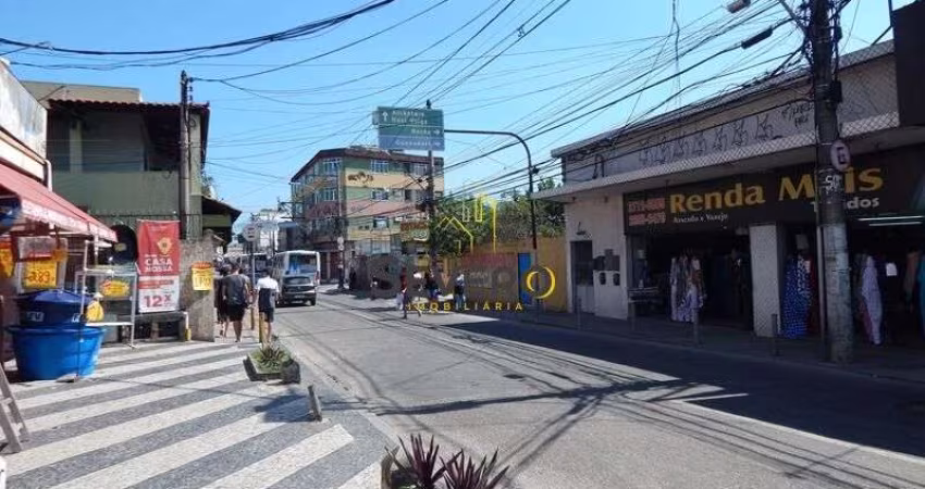 Área Comercial no miolo do Alcântara