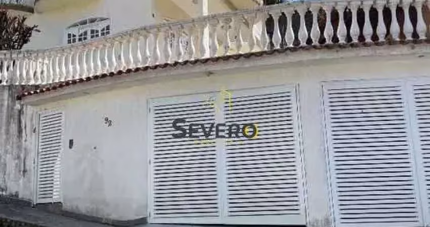 Casa à venda no bairro Centro - São Gonçalo/RJ