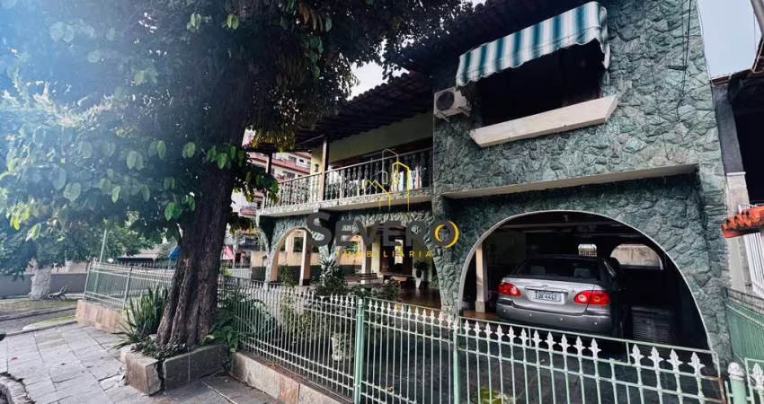 Casa em Condominio com 4 quartos á venda no centro de São Gonçalo