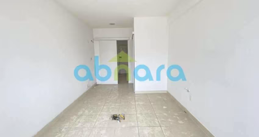Sala comercial com 1 sala à venda na Avenida Nossa Senhora de Copacabana, Copacabana, Rio de Janeiro