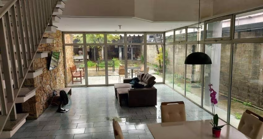 Casa com 3 dormitórios à venda, 520 m² por R$ 2.400.000,00 - Santo Amaro - São Paulo/SP