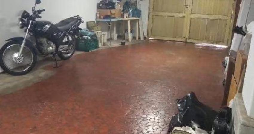 Casa com 3 dormitórios à venda, 221 m² por R$ 1.000.000,00 - Mirandópolis - São Paulo/SP