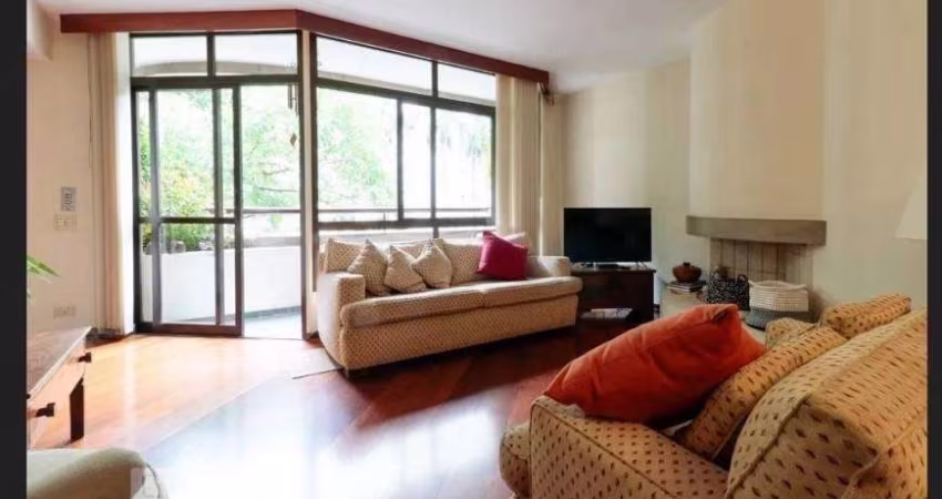 Apartamento no Paraíso