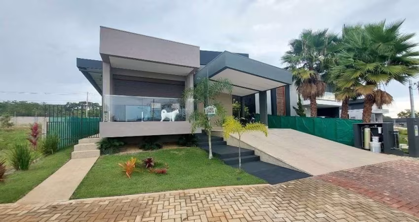 Casa com 3 dormitórios à venda, 223 m² por R$ 2.100.000,00 - Condomínio Gran Royalle - Lagoa Santa/MG