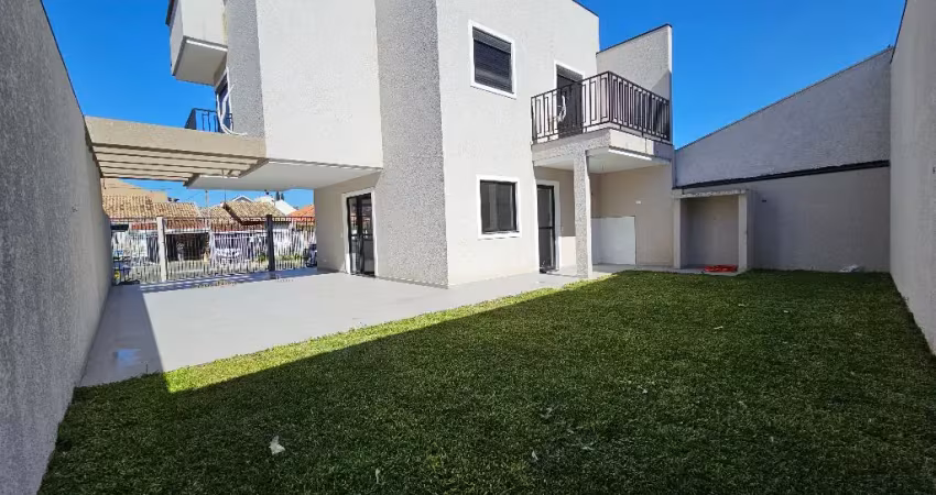 Sobrado 3 dormitórios sendo uma suíte | são josé dps pinhais | quintal