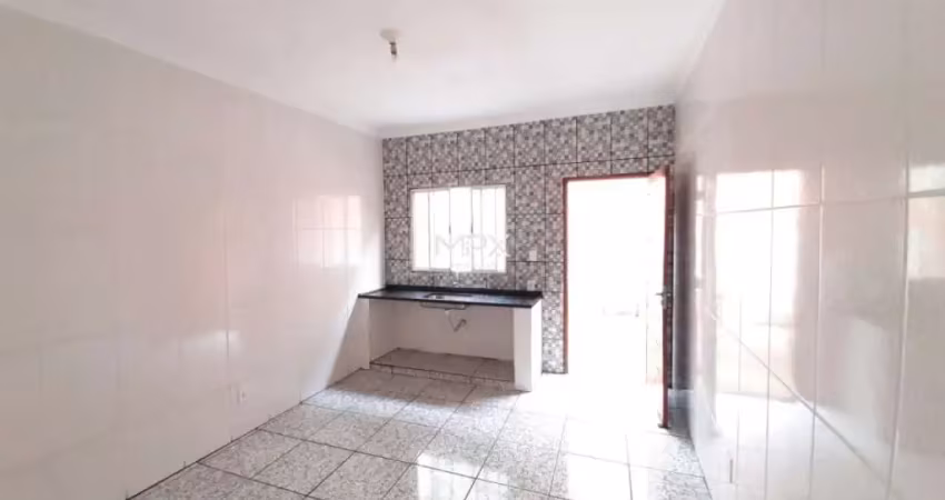 Casa com 2 quartos para alugar no Água Branca, Piracicaba 