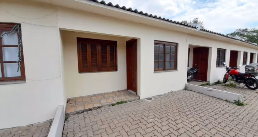 Casa com 2 dormitórios à venda, 48 m² por R$ 235.000,00 - Piratini - Alvorada/RS