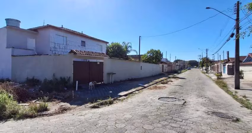 Sobrado para Venda em Mongaguá, Balneário Agenor de Campos, 4 dormitórios, 2 banheiros, 6 vagas