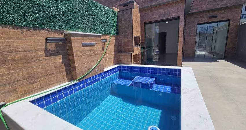 Casa para Venda em Mongaguá, Balneário Itaóca, 2 dormitórios, 1 suíte, 2 banheiros, 2 vagas