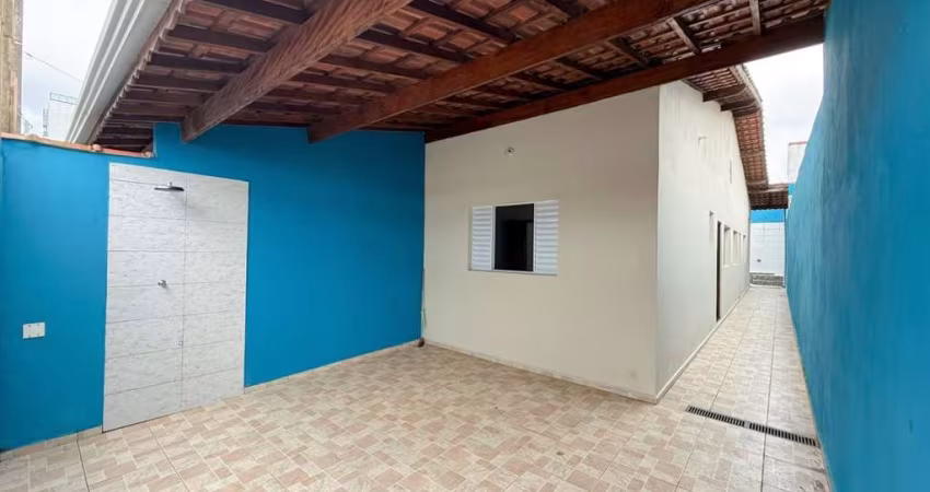 Casa para Venda em Mongaguá, Balneário Itaóca, 2 dormitórios, 1 suíte, 2 banheiros, 2 vagas