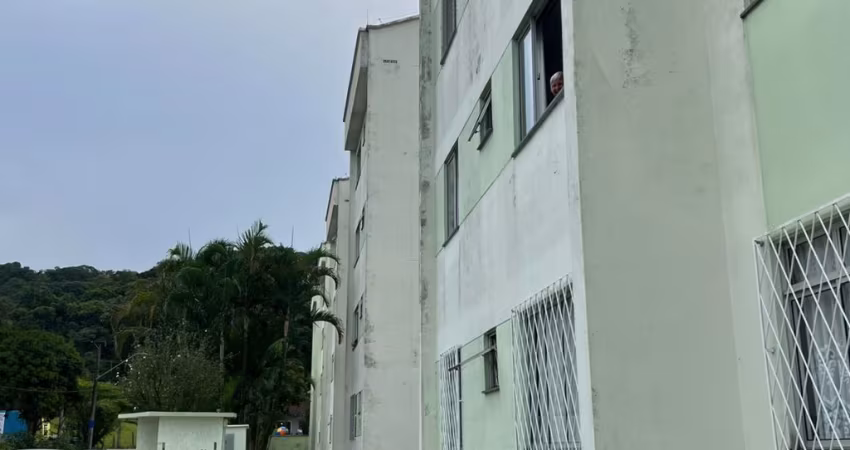 Apartamento para venda no bairro Aventureiro