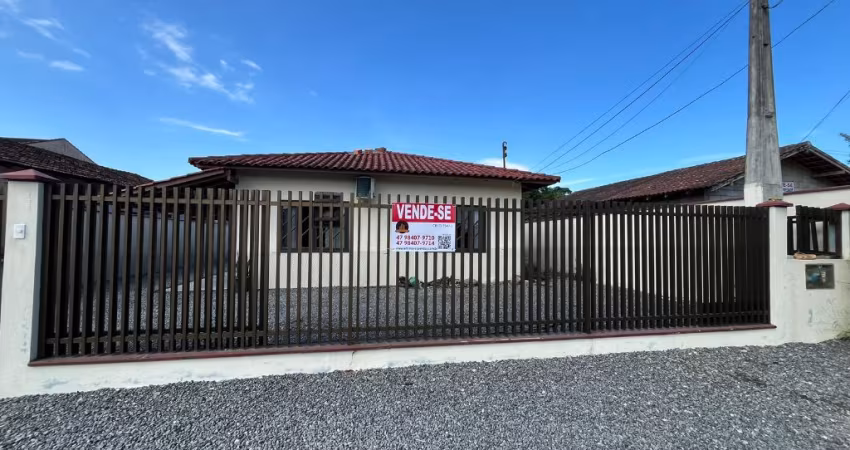 Casa com incrível área de lazer no bairro Aventureiro
