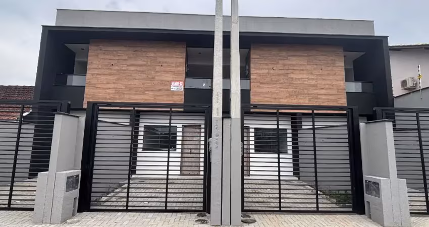 Excelente sobrado geminado para venda no bairro Adhemar Garcia