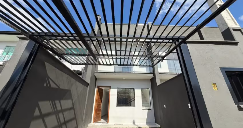 Oportunidade única para morar ou investir: umm sobrado geminado moderno, com acabamento diferenciado, localização estratégica, com fácil acesso à av. santos dumont e próximo ao aeroporto.