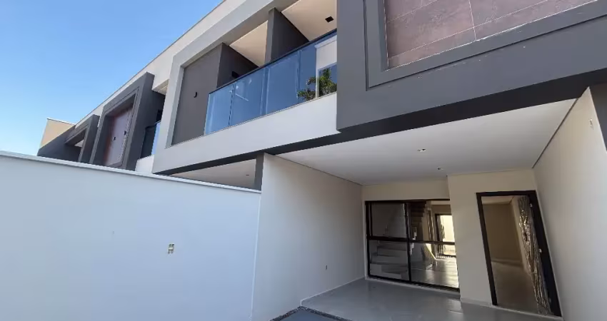 Sobrado geminado com fachada moderna em excelente localização no bom retiro, próximo à av. tenente antônio joão e garten shopping.