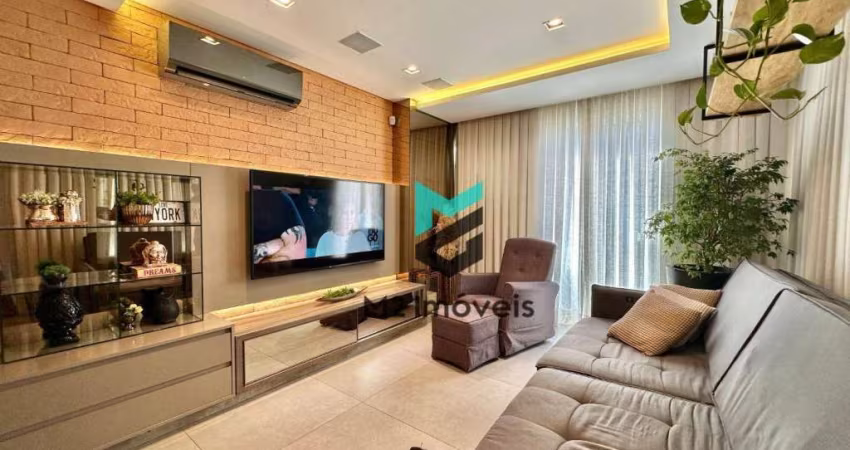 Casa com 3 dormitórios à venda, 170 m² por R$ 950.000,00 - Água Verde - Blumenau/SC