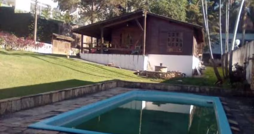 Casa para venda no Condomínio Arujazinho I II III