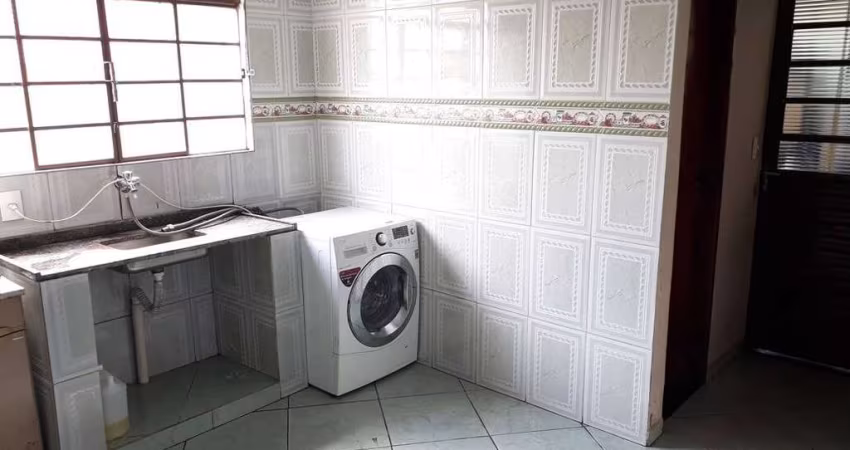 Casa com 2 quartos à venda na Rua Paulo Setúbal, 24, Vila Hortência, Sorocaba