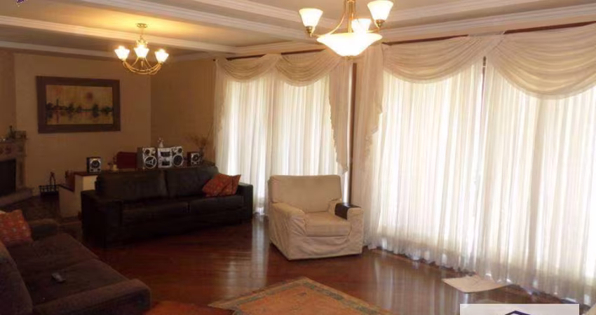 Casa com 3 dormitórios à venda, 450 m² por R$ 1.595.000,00 - Granja Viana - Cotia/SP