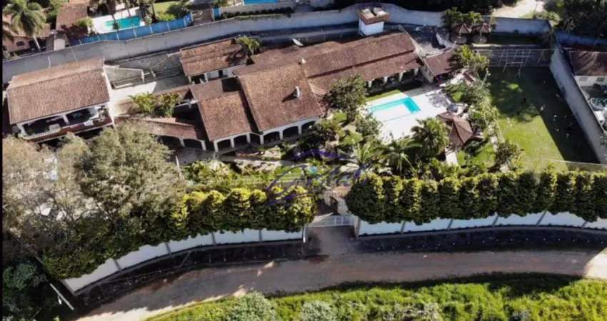 Chácara Porteira Fechada em Caucaia do Alto!